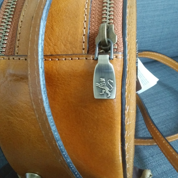 NWT PRATESI FIRENZE CROSSBODY SHOULDER BAG - Picture 4 of 9